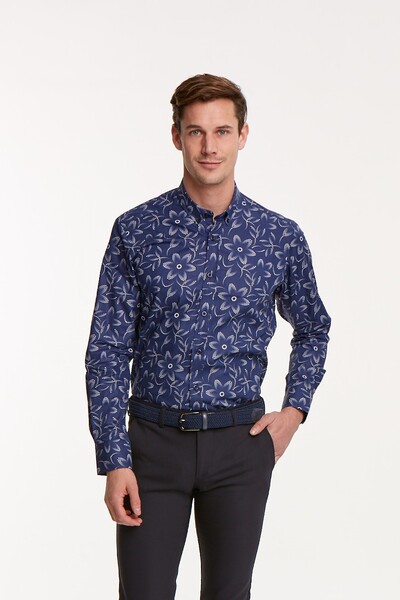 VOLTAJ - Темно-синяя приталенная мужская рубашка из хлопка с цветочным узором