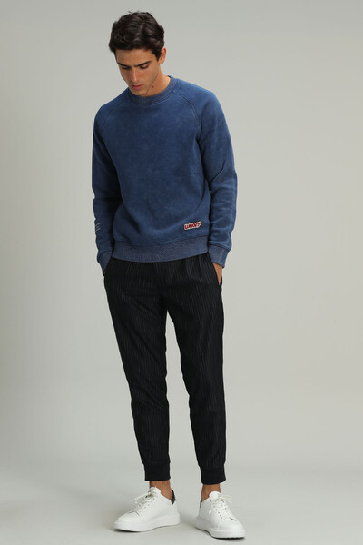 Amor Crew Neck Men's Sweatshirt - 9