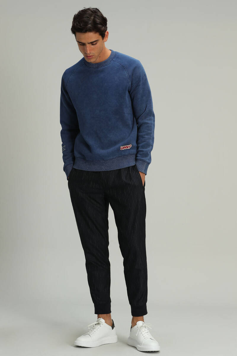 Amor Crew Neck Men's Sweatshirt - 9