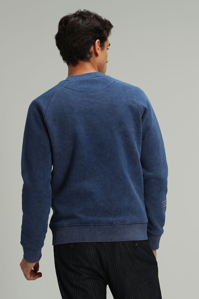 Amor Crew Neck Men's Sweatshirt - 12