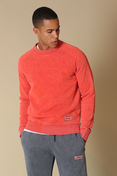 Amor Crew Neck Men's Sweatshirt - 19