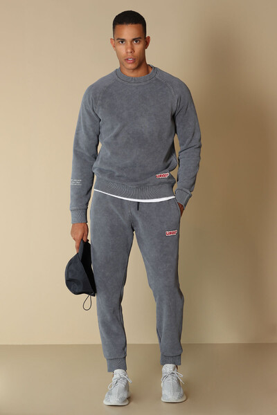 Amor Crew Neck Men's Sweatshirt - 26