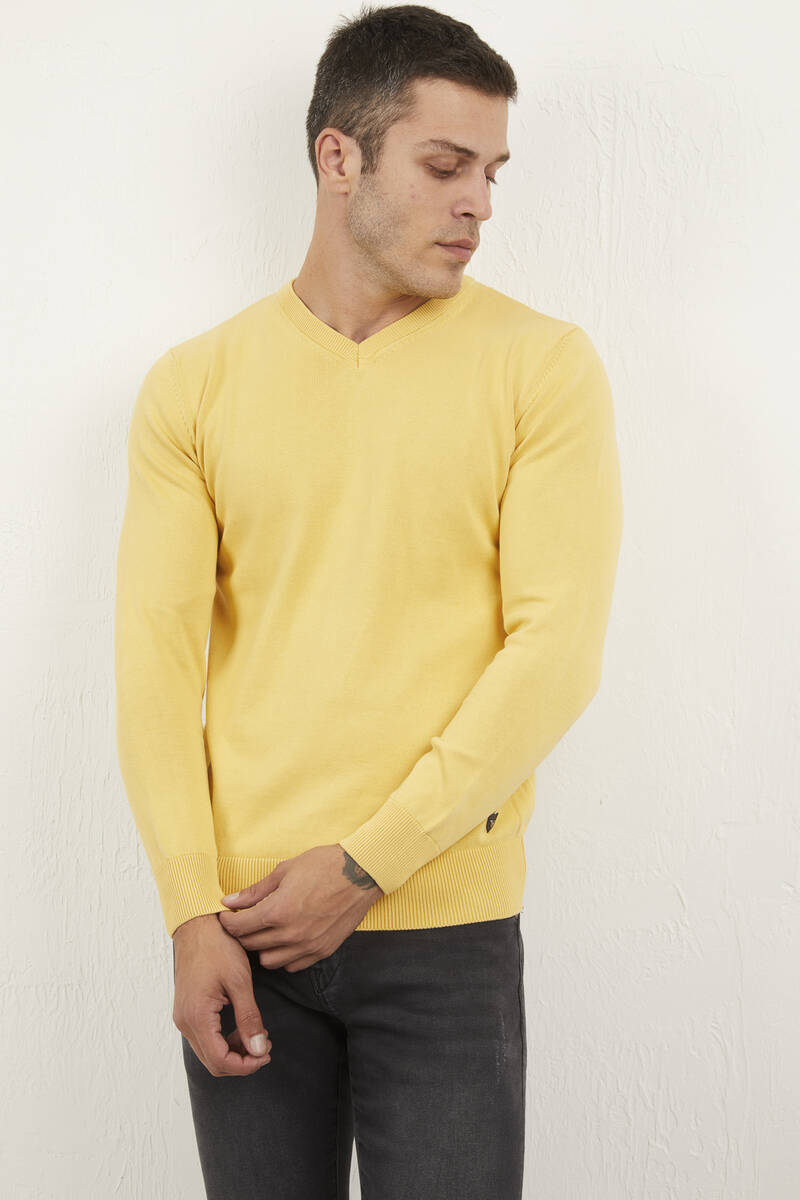 Arnaud V-Neck Men's Sweater Yellow - 2