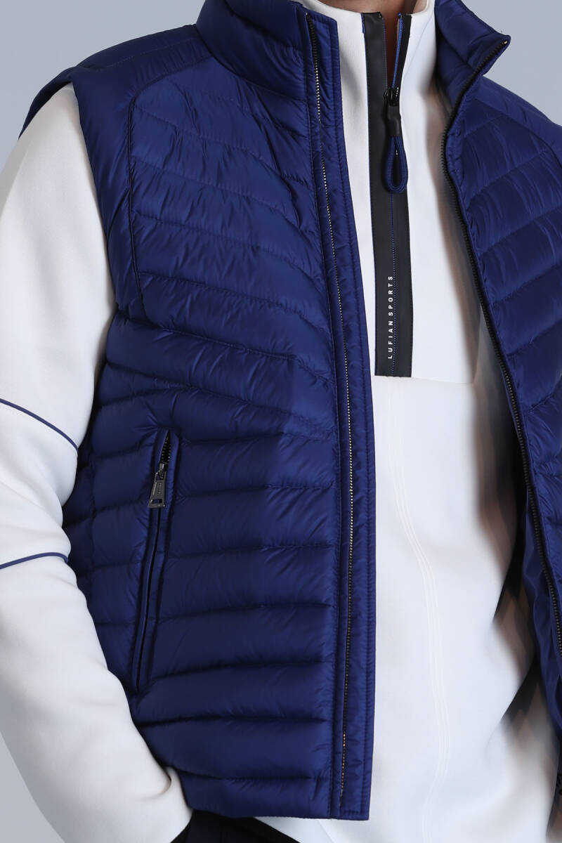 Axel Goose Down Men's Vest in Saks - 3