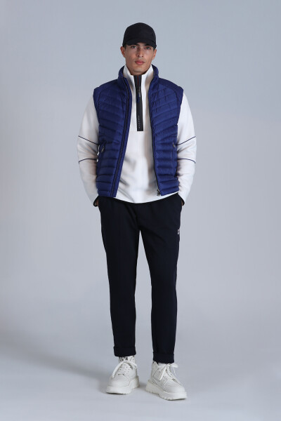 Axel Goose Down Men's Vest in Saks - 4