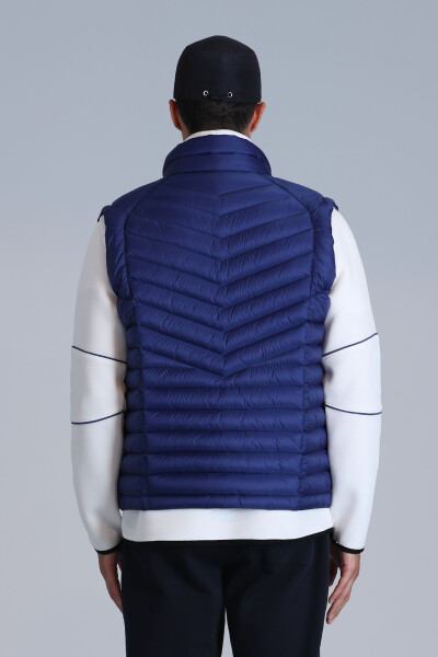 Axel Goose Down Men's Vest in Saks - 6