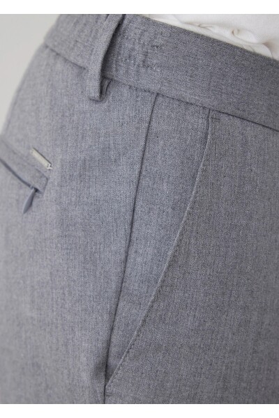 Bohoo Gri Renk Pileli Chino Pantolon - 4