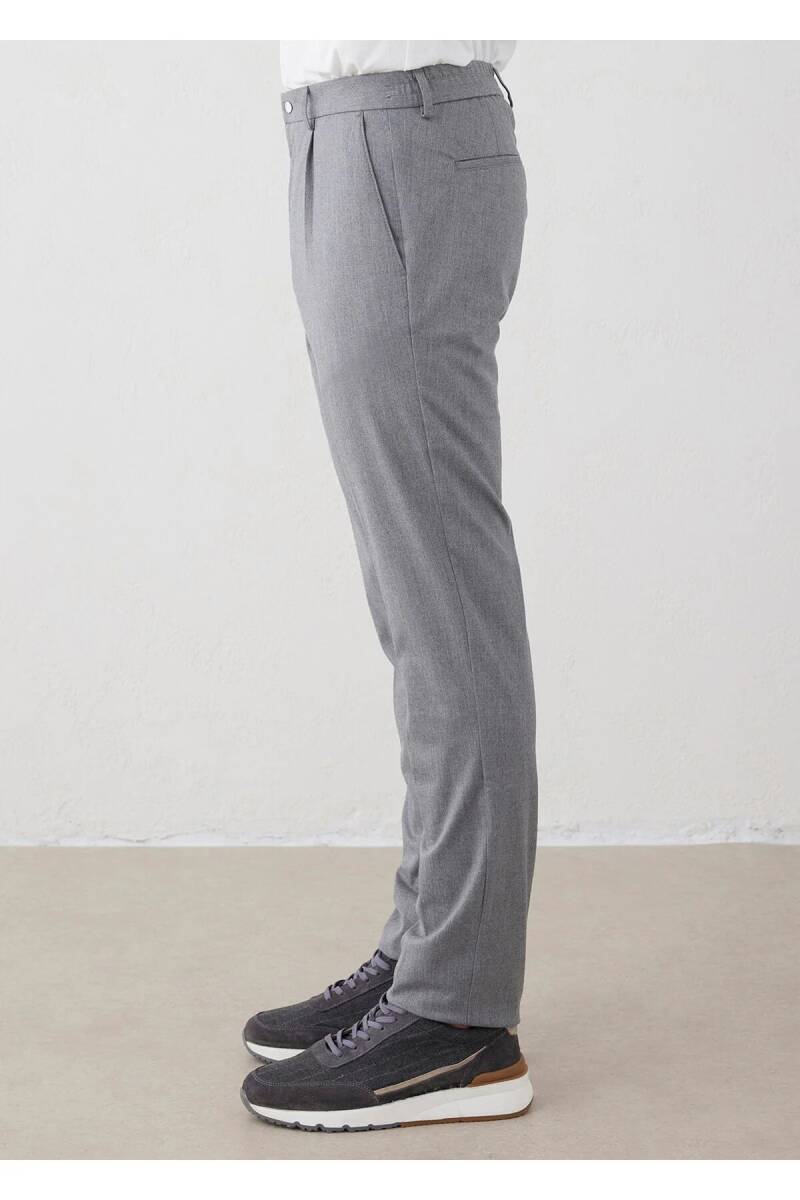 Bohoo Gri Renk Pileli Chino Pantolon - 5
