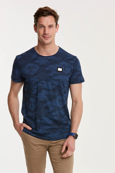 Camouflage Patterned Sausage Collar Men's T-Shirt - Thumbnail