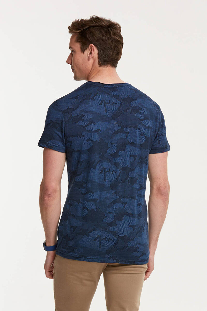 Camouflage Patterned Sausage Collar Men's T-Shirt
