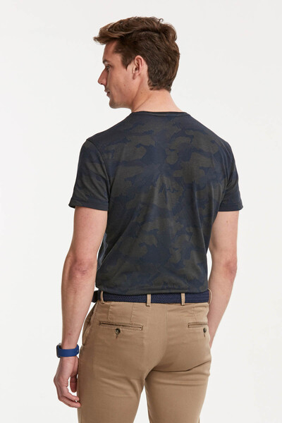 Camouflage Patterned Sausage Collar Men's T-Shirt - Thumbnail