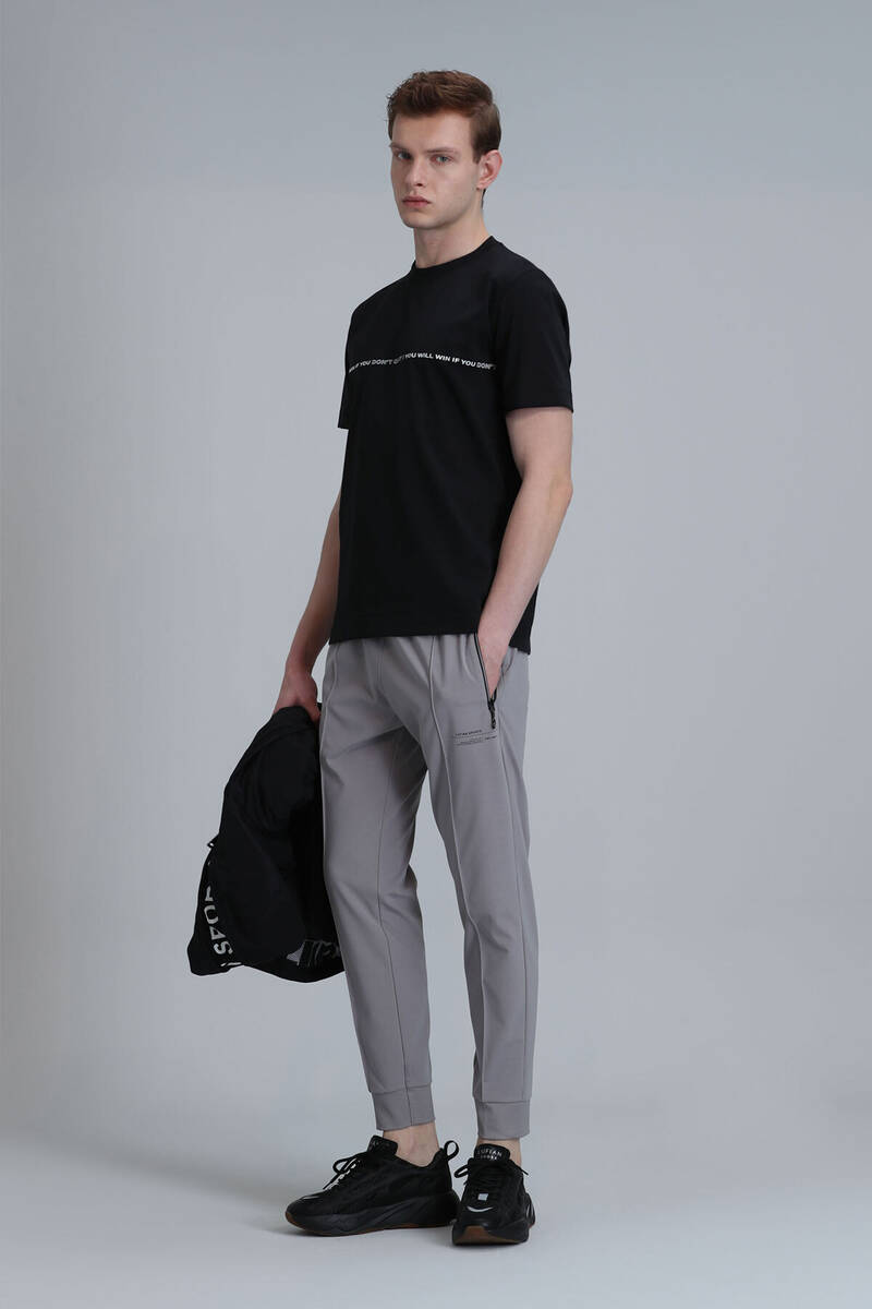 Carlos Modern Graphic T-Shirt Black - 4