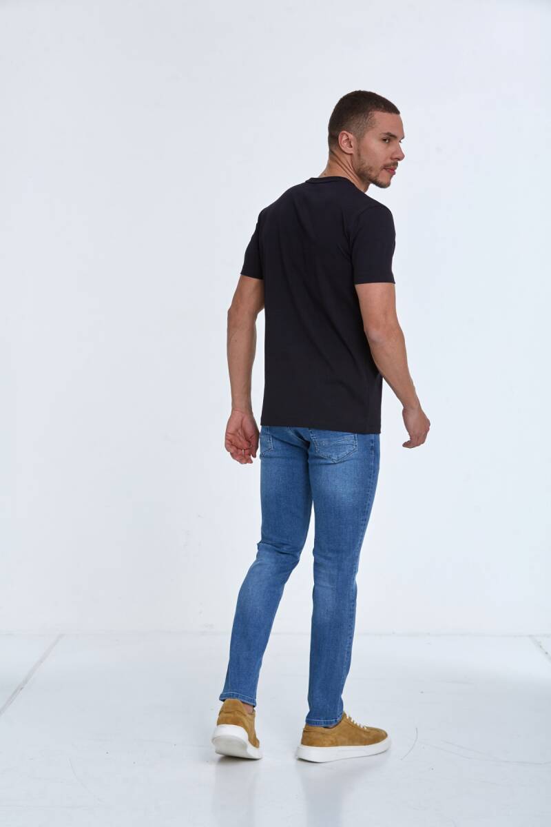 Chip Embroidered Men's T-Shirt Navy Blue - 5