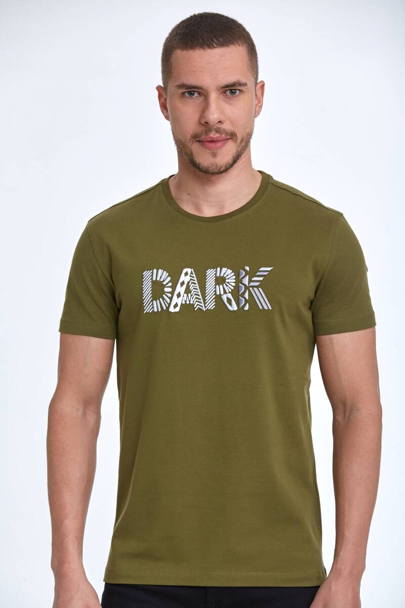 Dark Yazılı Kabartma Nakışlı Pamuklu Tişört