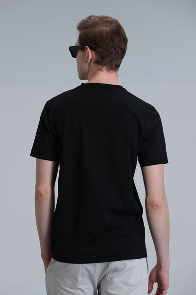 Футболка с рисунком Tuna Modern, черная - 6