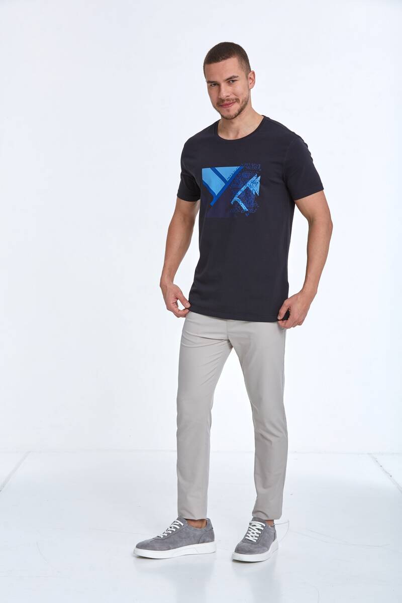 Хлопковая футболка с геометрическим рисунком и принтом