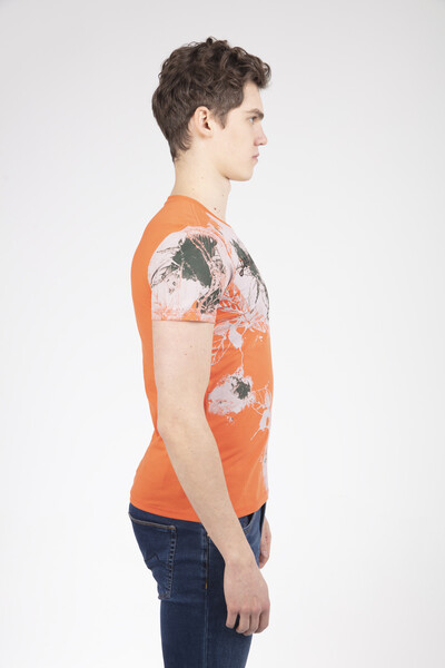 Leaf and Letter Printed Crew Neck T-Shirt - Thumbnail