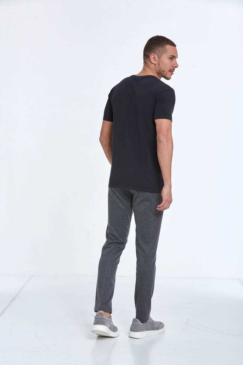 Lotus Baskılı Erkek Tişört Siyah - 5
