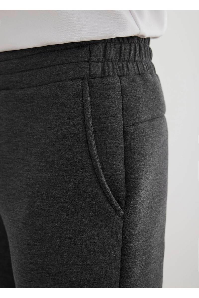 Male Antrasit Renk Örme Kumaşdan Jogger Pantolon - 4