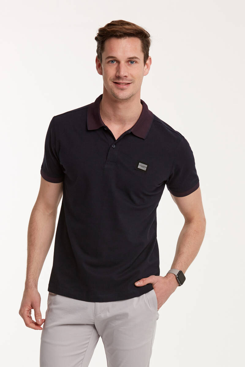 Men's Polo Collar T-Shirt with Different Color Metal Coat and Collar