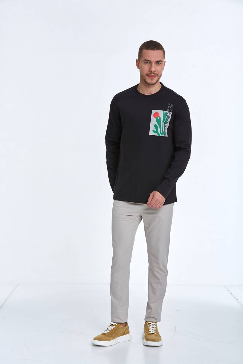 Men's Sweatshirt with Zippered Stripe Coat of Arms and Pockets