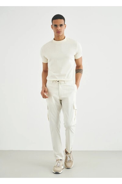 Moria Off White Color Cargo Pants - 1