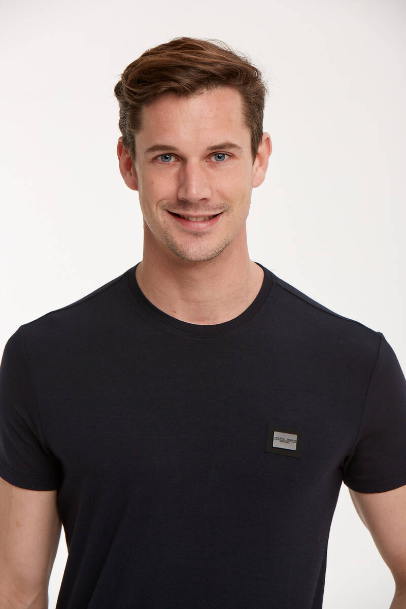 Мужская футболка с круглым вырезом и металлическим покрытием