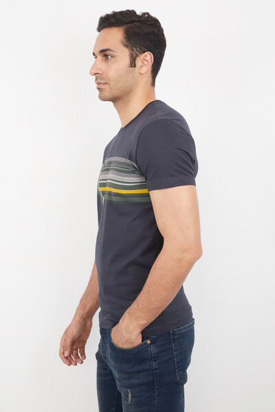 Мужская футболка с круглым вырезом и принтом Бегун - Thumbnail