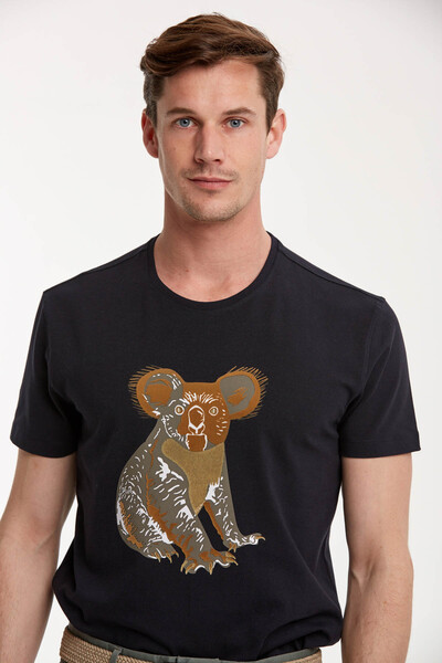Мужская футболка с круглым вырезом и принтом коалы - Thumbnail