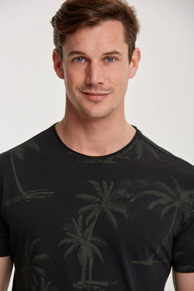 Palmiye Baskılı Bisiklet Yaka Erkek T-Shirt - 7