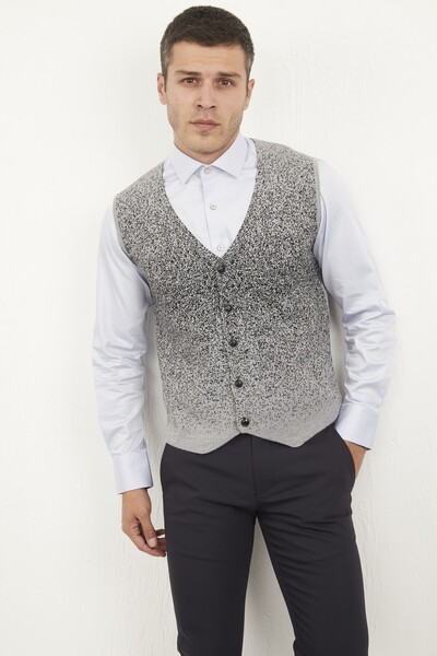 VOLTAJ - Patterned Buttoned Knitwear Vest (1)