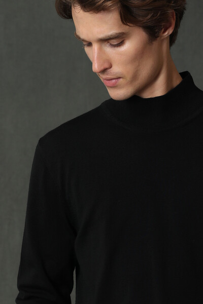 Poınt Men's Mock Turtleneck Sweater - 20