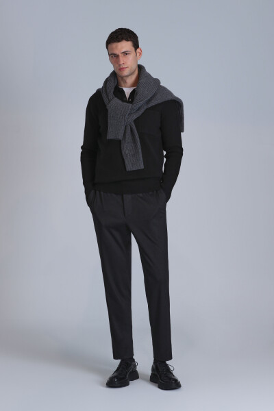 River Men's Sweater Black 