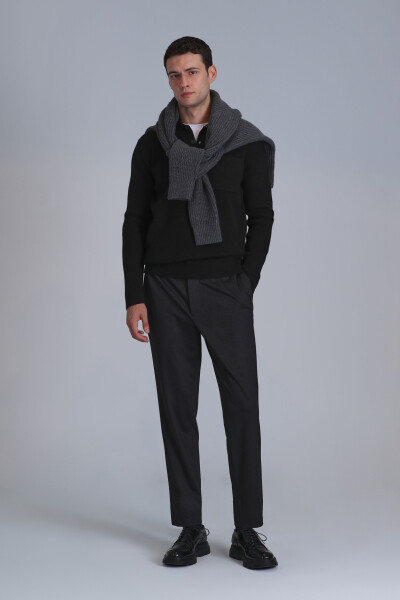 River Men's Sweater Black - 4