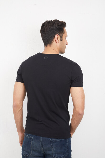 Roam Men's T-Shirt Black - 4