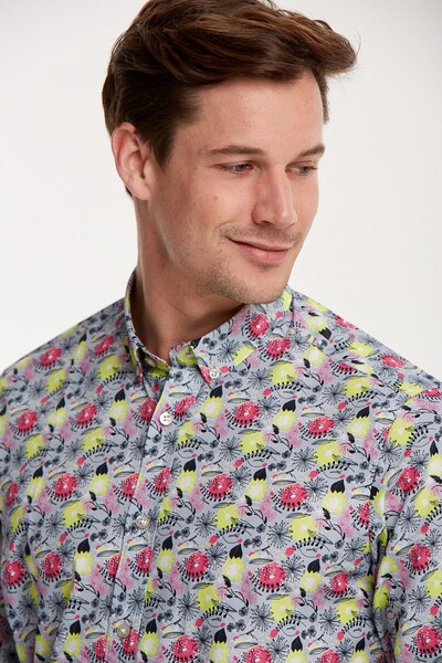 Серая приталенная мужская рубашка из хлопка с цветочным узором - Thumbnail