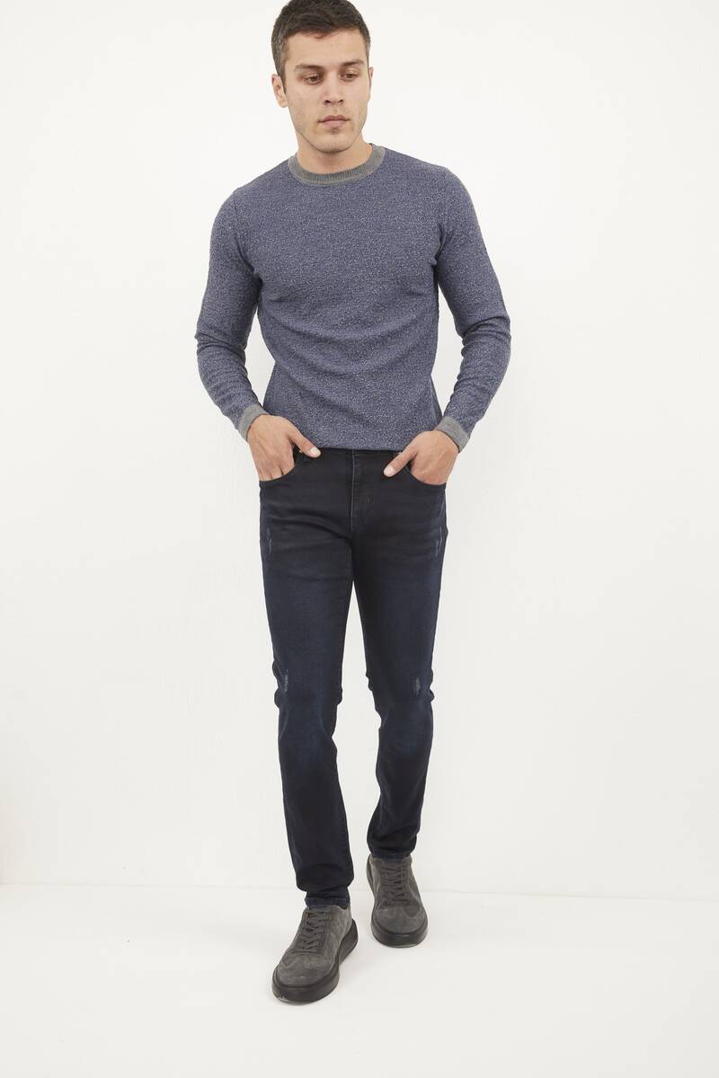 Темно-синие мужские джинсы приталенного кроя с эффектом износа лайкры