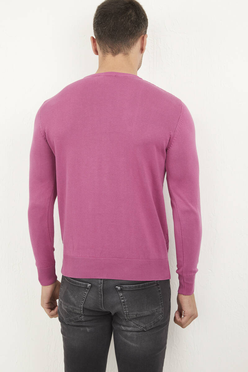 Трикотажный свитер с узором и круглым вырезом из хлопка с краской
