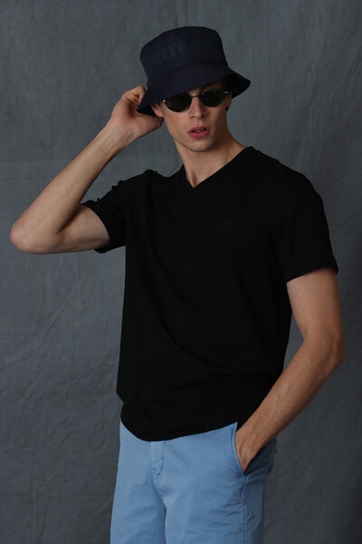 Tuna Modern Graphic T-Shirt - 11