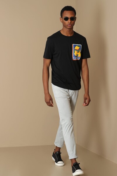LUFIAN - Tunja Modern Graphic T-Shirt (1)