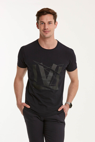 VOLTAJ - Мужская футболка с круглым вырезом и V-образным буквенным принтом (1)