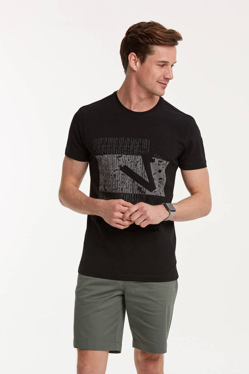V Letter Printed Patterned Round Neck Men's T-Shirt