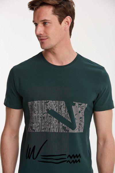 V Letter Printed Patterned Round Neck Men's T-Shirt - Thumbnail