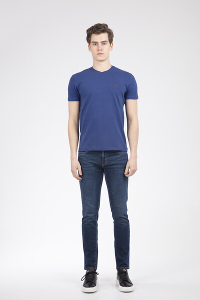 VJ Logo Plastic Print V-Neck T-Shirt - 2